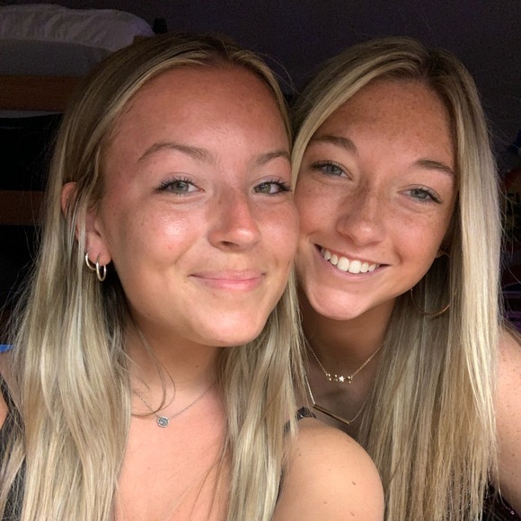 olivianelson01
